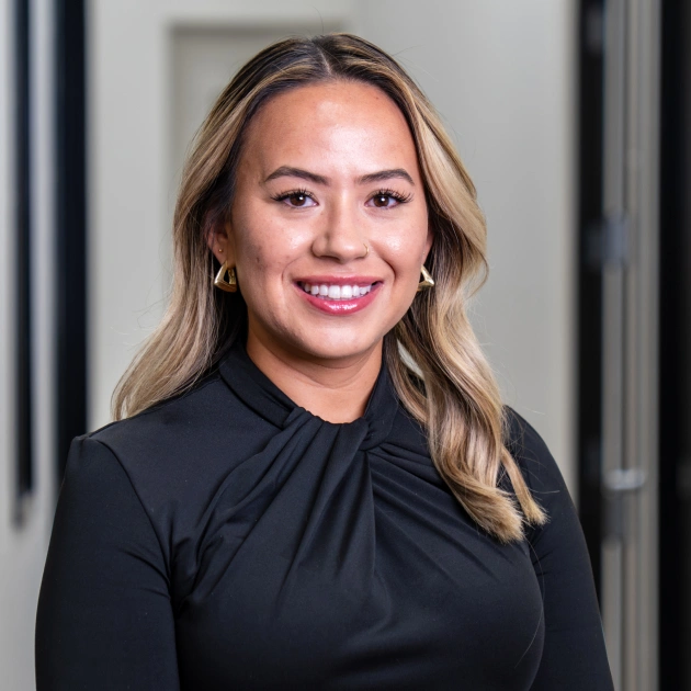 img-diana closed up portrait of Sarah working at South Mountain Family Dental in Tempe, AZ
